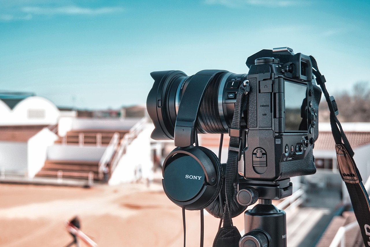 Camera profissional fotografo freelancer para producao de video e fotografia corporativa