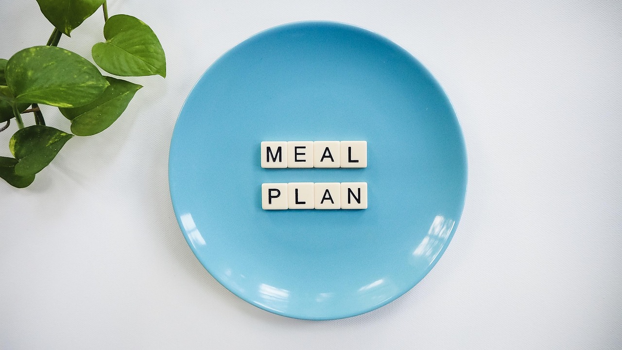 Plano alimentar personalizado montado por nutricionista online para o paciente