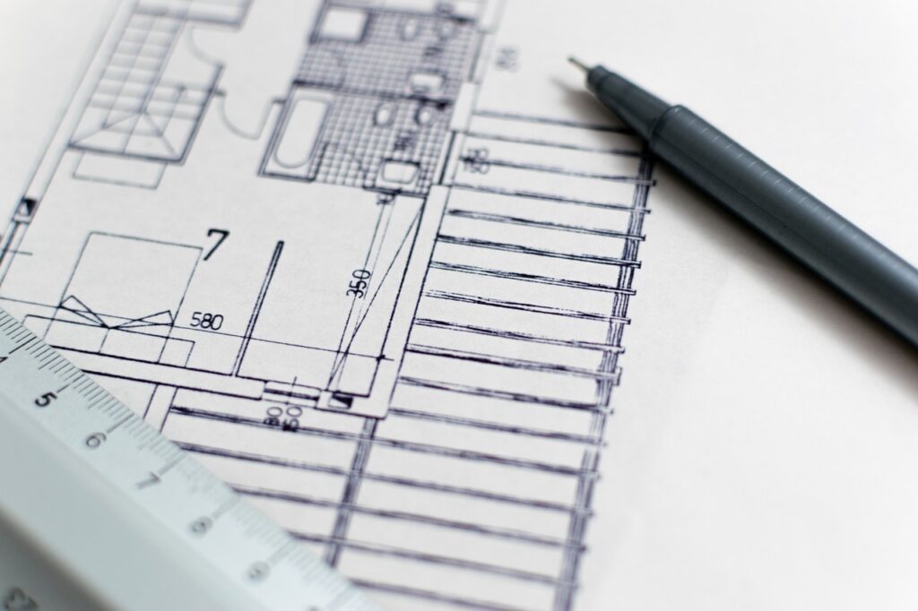 Planta baixa de projeto arquitetônico desenhada por arquiteto freelancer